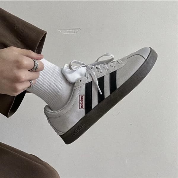 GIÀY THỂ THAO ADIDAS NEO VL ĐẾ NÂU